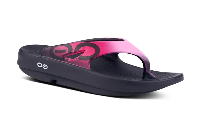 Oofos Women's Ooriginal Sport Sandal Neon Pink